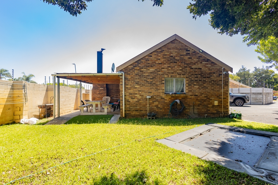 3 Bedroom Property for Sale in Amandelsig Western Cape